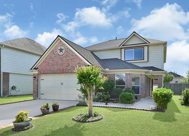 Property at 8027 Saffron Ln, Baytown, TX 77521, 4 beds, 2.5 baths