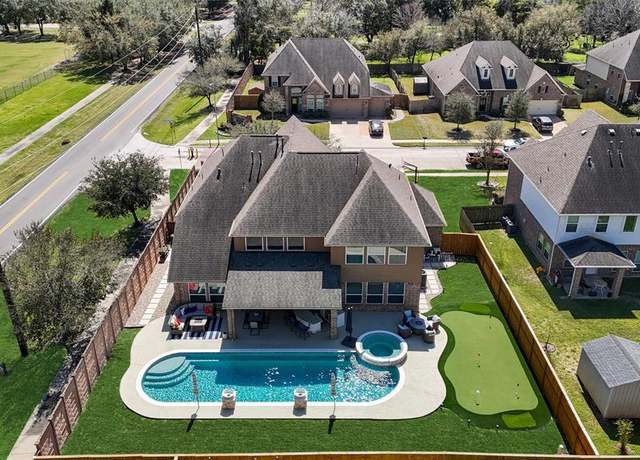 Property at 8911 Covington Estates Cir, Pearland, TX 77584, 4 beds, 3.5 baths