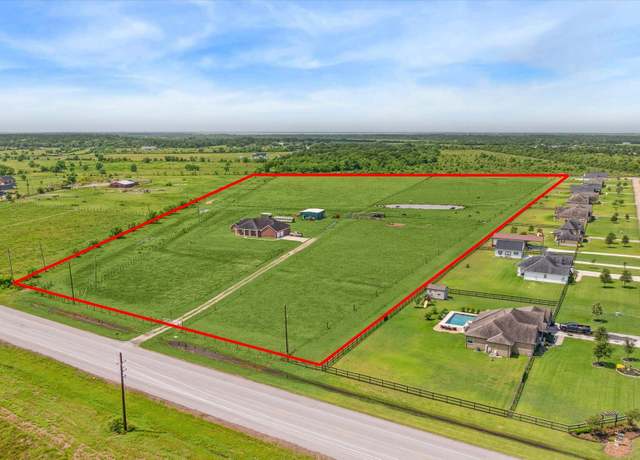Property at 3850 Fm 2917 Rd, Alvin, TX 77511, 3 beds, 3 baths