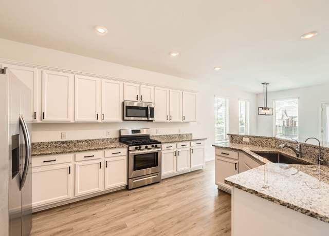 Property at 19010 Sonora Chase Dr, New Caney, TX 77357, 5 beds, 3.5 baths