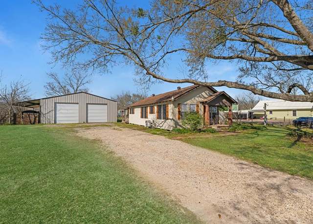 Property at 716 Jones Rd, Highlands, TX 77562, 4 beds, 2 baths