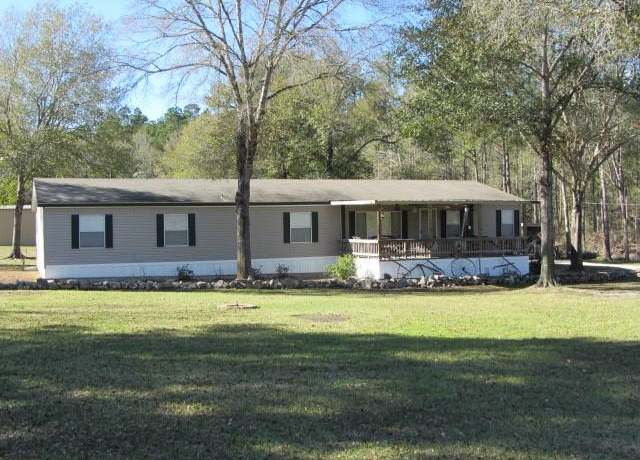 Property at 91 Whippoorwill St, Huntsville, TX 77320, 5 beds, 3 baths