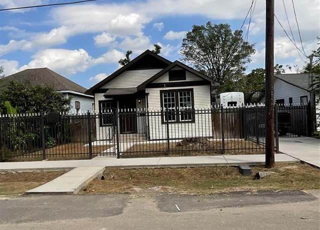Property at 2206 Stevens St, Houston, TX 77026, 3 beds, 1 bath