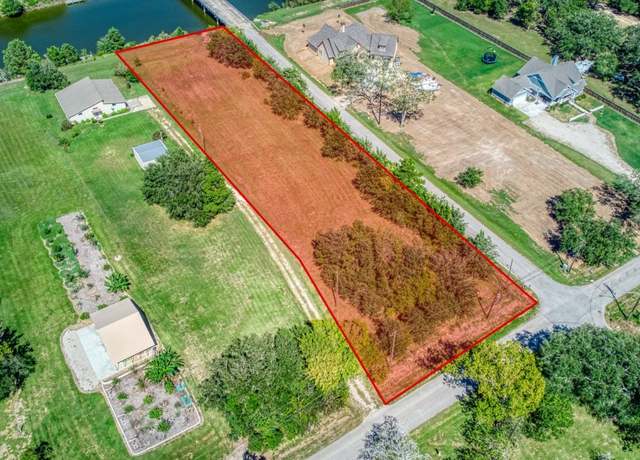 Property at 8614 Robinson Rd, Hitchcock, TX 77563