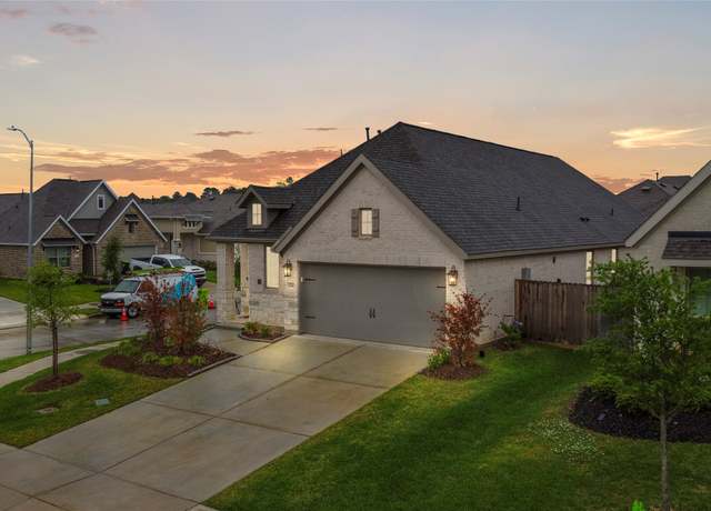 Property at 1354 Lakeside Creek Rd, Magnolia, TX 77354, 4 beds, 3 baths