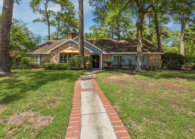 Property at 12502 Westerley Ln, Houston, TX 77077, 3 beds, 3.5 baths