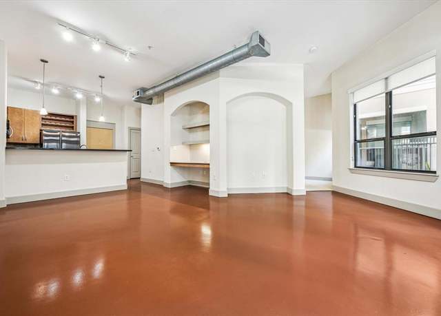 Property at 1901 Post Oak Blvd #1211, Houston, TX 77056, 1 bed, 1 bath
