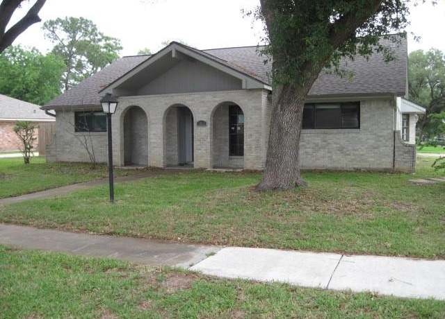 Property at 1011 Indian Ridge Ct, Katy, TX 77450, 4 beds, 2 baths