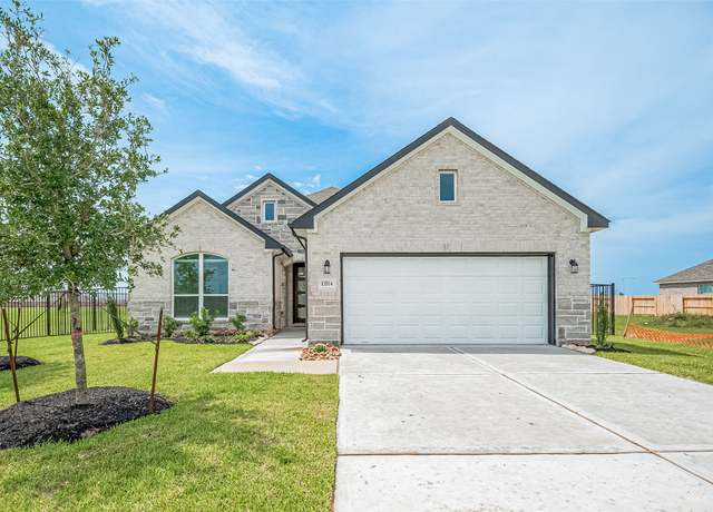 Property at 13514 Harbor Pointe Dr, Texas City, TX 77568, 3 beds, 2.5 baths