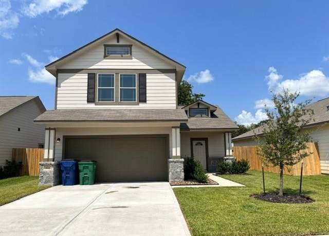 Property at 212 Bryan Way, Angleton, TX 77515, 3 beds, 2.5 baths