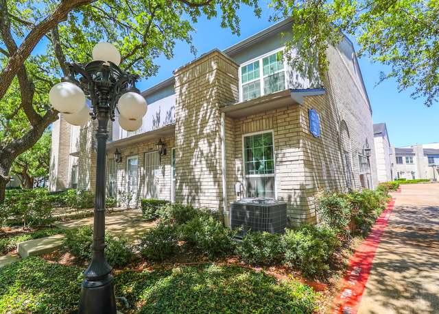 Property at 7264 Regency Square Ct, Houston, TX 77036, 2 beds, 2.5 baths