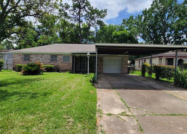 Property at 7240 Parker Rd, Houston, TX 77016, 3 beds, 1 bath