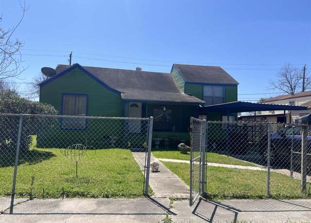 Property at 7506 Hemlock St, Houston, TX 77012, 2 beds, 2 baths