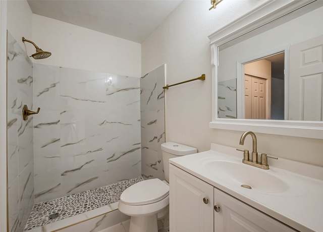 Property at 12632 Newbrook Dr, Houston, TX 77072, 2 beds, 1.5 baths