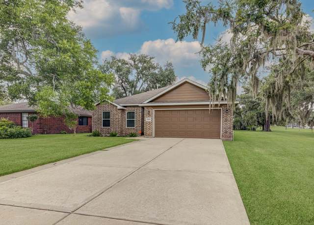 Property at 2440 Olympia Dr, West Columbia, TX 77486, 4 beds, 2 baths