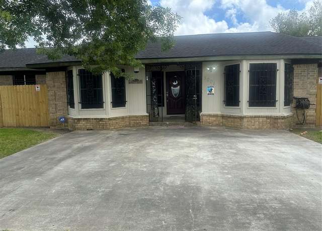 Property at 5001 Texas Ave, La Marque, TX 77568, 4 beds, 2 baths