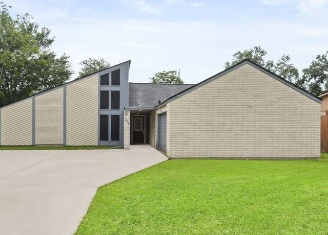 Property at 1406 Chestnut Ridge Rd, Houston, TX 77339, 4 beds, 2 baths
