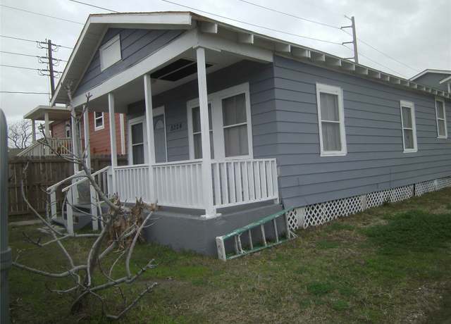 Property at 5224 Avenue M 1/2, Galveston, TX 77551, 3 beds, 1 bath
