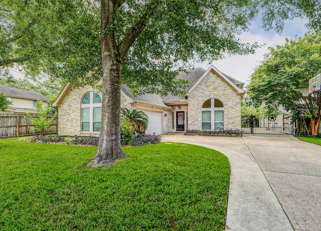 Property at 23007 Lanham Dr, Katy, TX 77450, 3 beds, 2.5 baths