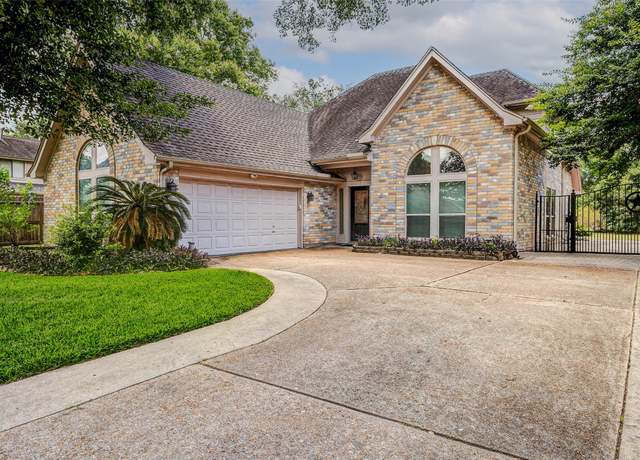 Property at 23007 Lanham Dr, Katy, TX 77450, 3 beds, 2.5 baths