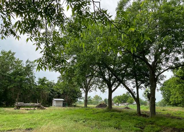 Property at 845 Washington St, Oakland, TX 78951