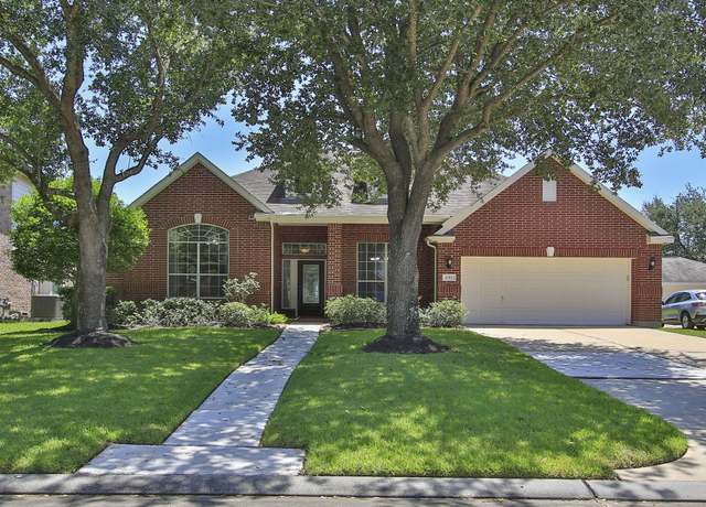 Property at 6311 Stone Trail Ln, Spring, TX 77379, 4 beds, 3 baths