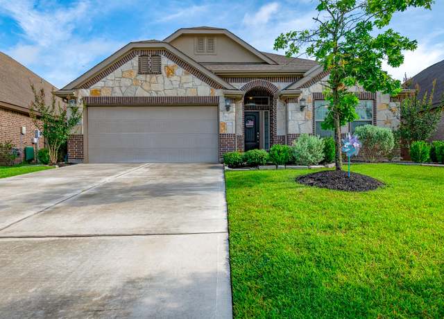 Property at 2613 Sagedale Dr, Conroe, TX 77301, 4 beds, 3 baths