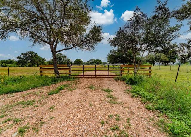 Property at 7122 Taplin Ln, Burton, TX 77835