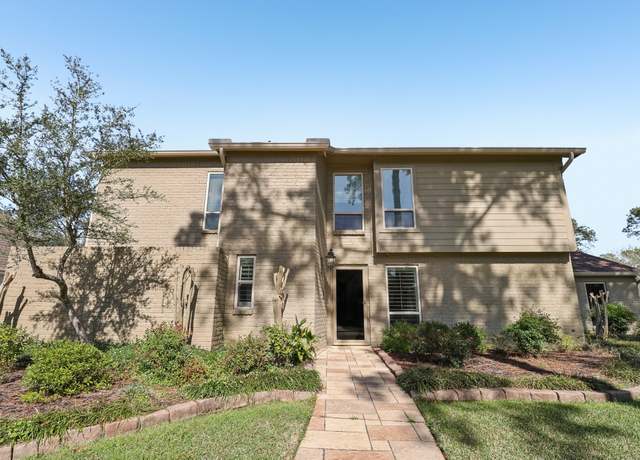 Property at 18302 Lazy Moss Ln, Spring, TX 77379, 4 beds, 3.5 baths