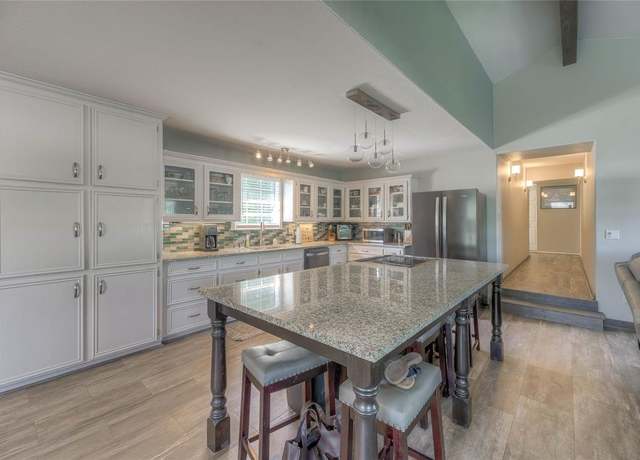 Property at 134 Deer Run Rd, Trinity, TX 75862, 4 beds, 3.5 baths
