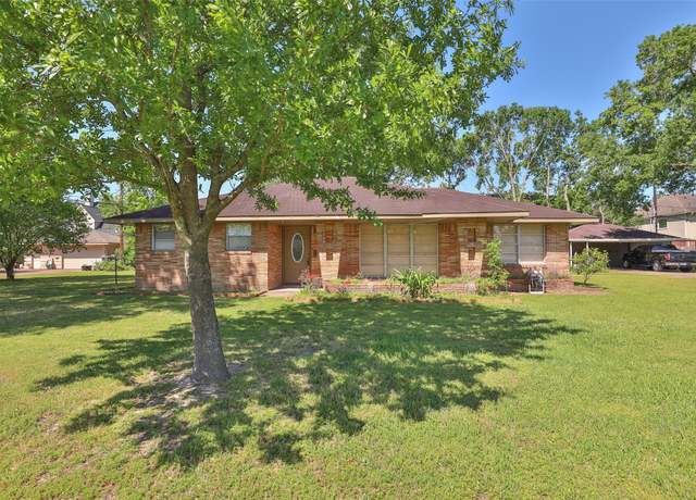 Property at 5115 Covington Dr, Houston, TX 77018, 3 beds, 2 baths