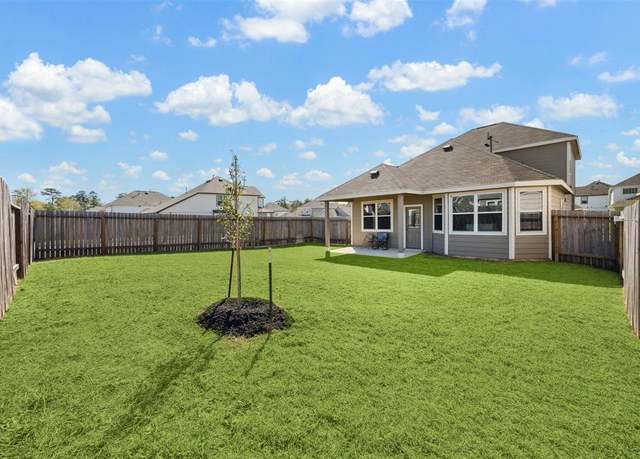 Property at 3685 Cub Dr, Conroe, TX 77301, 3 beds, 2.5 baths