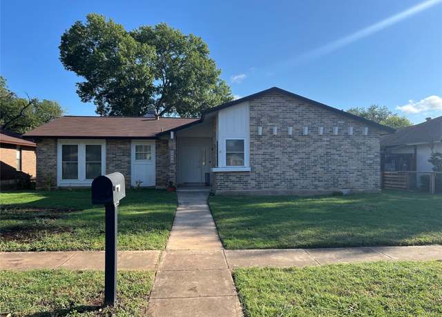 Property at 13718 Castle Grove Dr, San Antonio, TX 78231, 3 beds, 2 baths