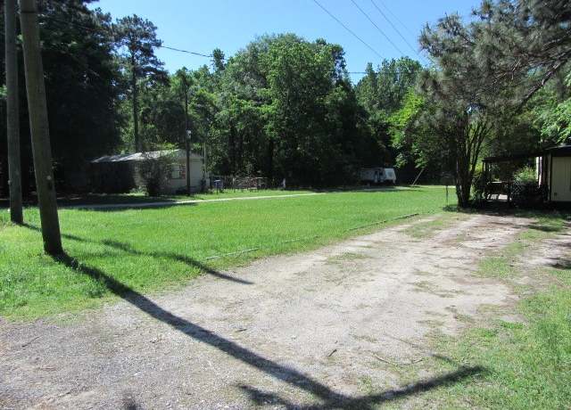 Property at 84 Lake Rd, Riverside, TX 77320