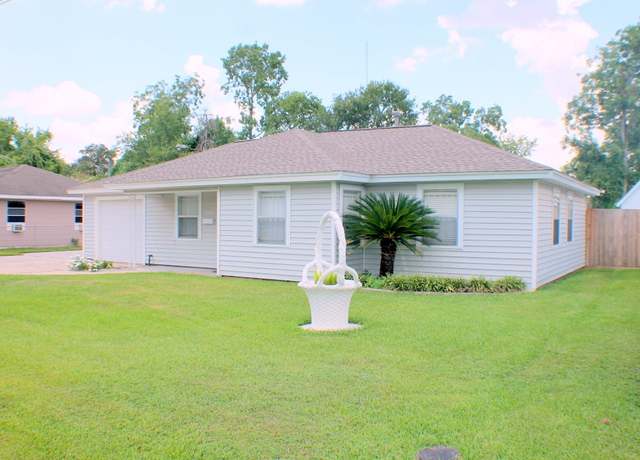 Property at 217 Dorchester St, Houston, TX 77022, 3 beds, 1 bath