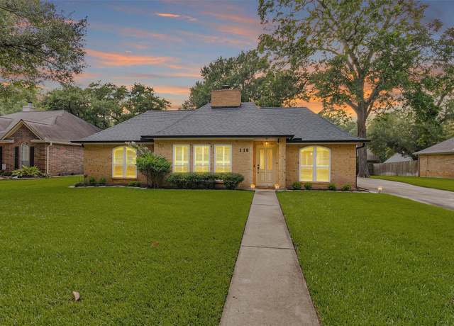 Property at 116 April Wind Dr E, Montgomery, TX 77356, 4 beds, 2 baths