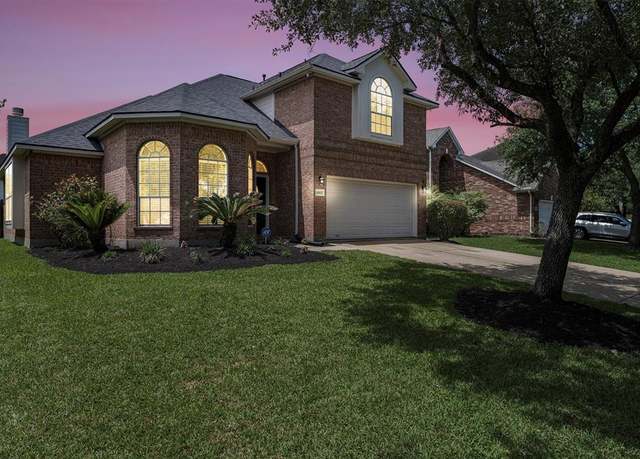 Property at 14302 Rocky Briar Ln, Rosharon, TX 77583, 3 beds, 2.5 baths