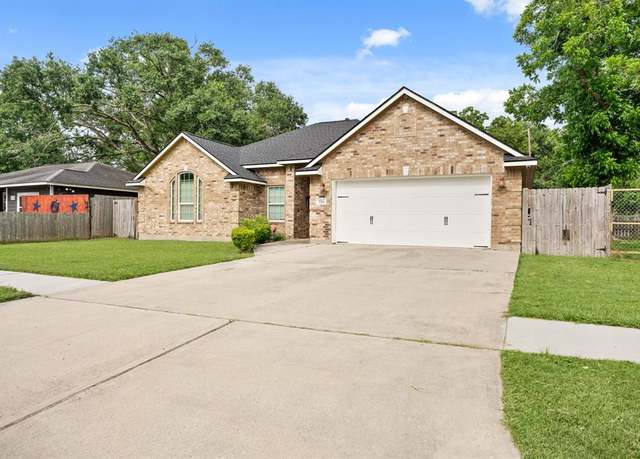 Property at 2204 Merle St, Pasadena, TX 77502, 3 beds, 2 baths
