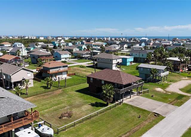 Property at 4015 Navarro Dr, Galveston, TX 77554, 2 beds, 2 baths