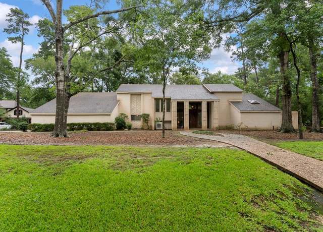 Property at 2 Wedgewood Pt, The Woodlands, TX 77381, 4 beds, 2.5 baths