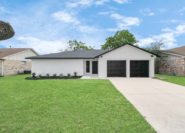 Property at 1502 Sierra Dr, Baytown, TX 77521, 3 beds, 2 baths
