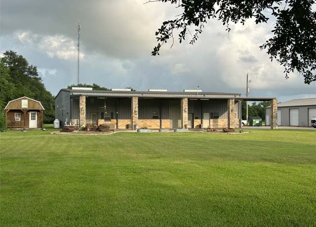 Property at 7301 Pearson Rd, Santa Fe, TX 77517, 3 beds, 2 baths
