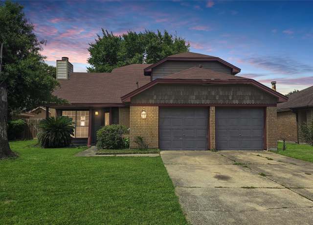 Property at 12447 Versailles Dr, Houston, TX 77015, 3 beds, 2 baths