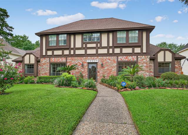 Property at 18327 Forest Elms Dr, Spring, TX 77388, 4 beds, 2.5 baths