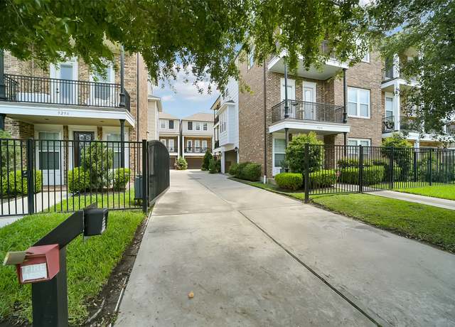 Property at 925 W 19th Street St Unit B, Houston, TX 77008, 3 beds, 3.5 baths