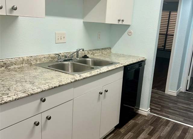 Property at 3220 69th St Unit B4, Galveston, TX 77551, 1 bed, 1 bath