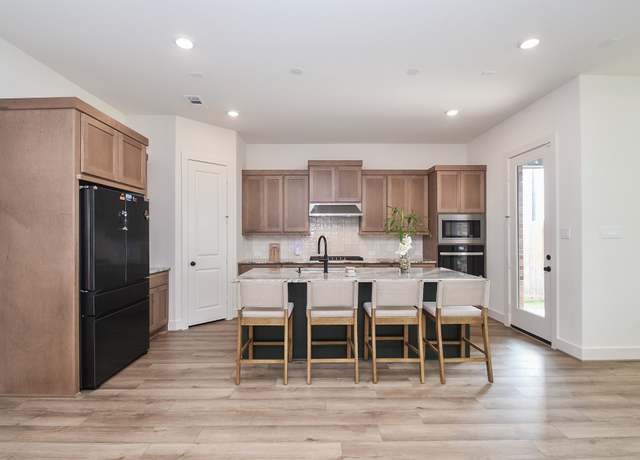 Property at 31915 Sky Ridge Ln, Fulshear, TX 77441, 3 beds, 2.5 baths