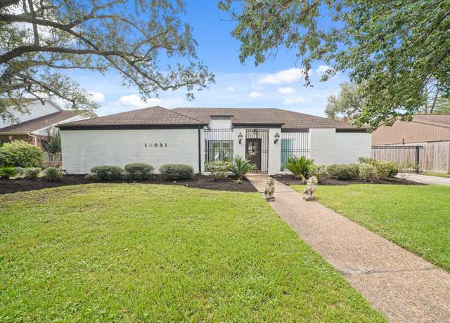 Property at 10031 Inwood Dr, Houston, TX 77042, 4 beds, 2 baths