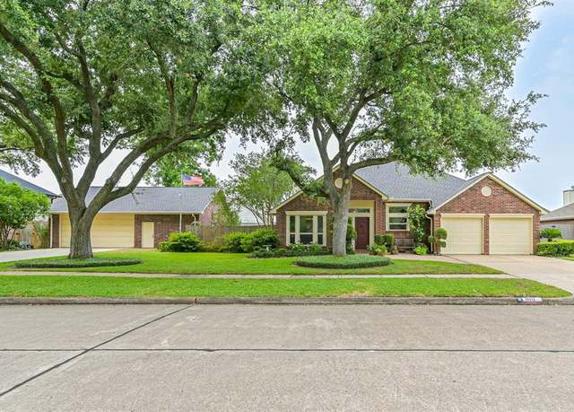 Property at 610 Bayou Bend Dr, Deer Park, TX 77536, 4 beds, 2.5 baths