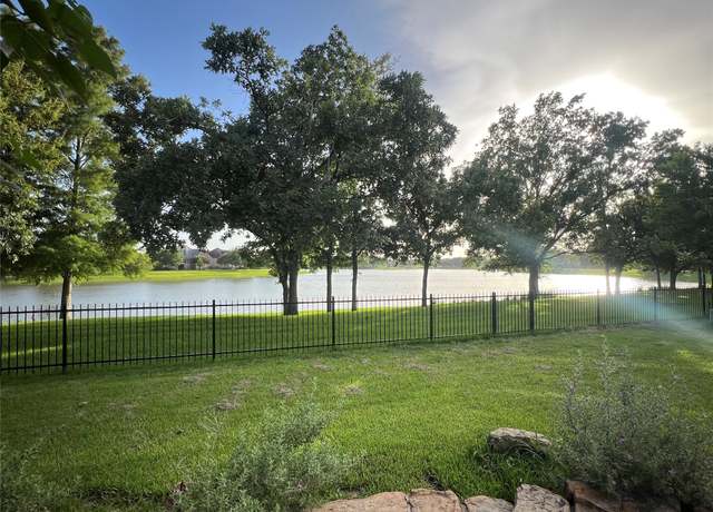 Property at 4211 Fisher Lake Dr, Richmond, TX 77406, 5 beds, 3.5 baths